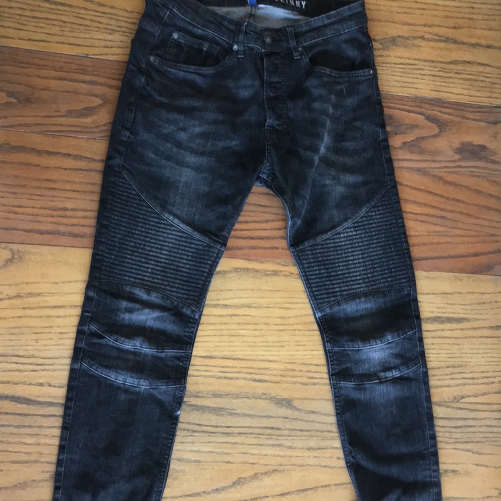 H & M men’s skinny motorcycle jeans